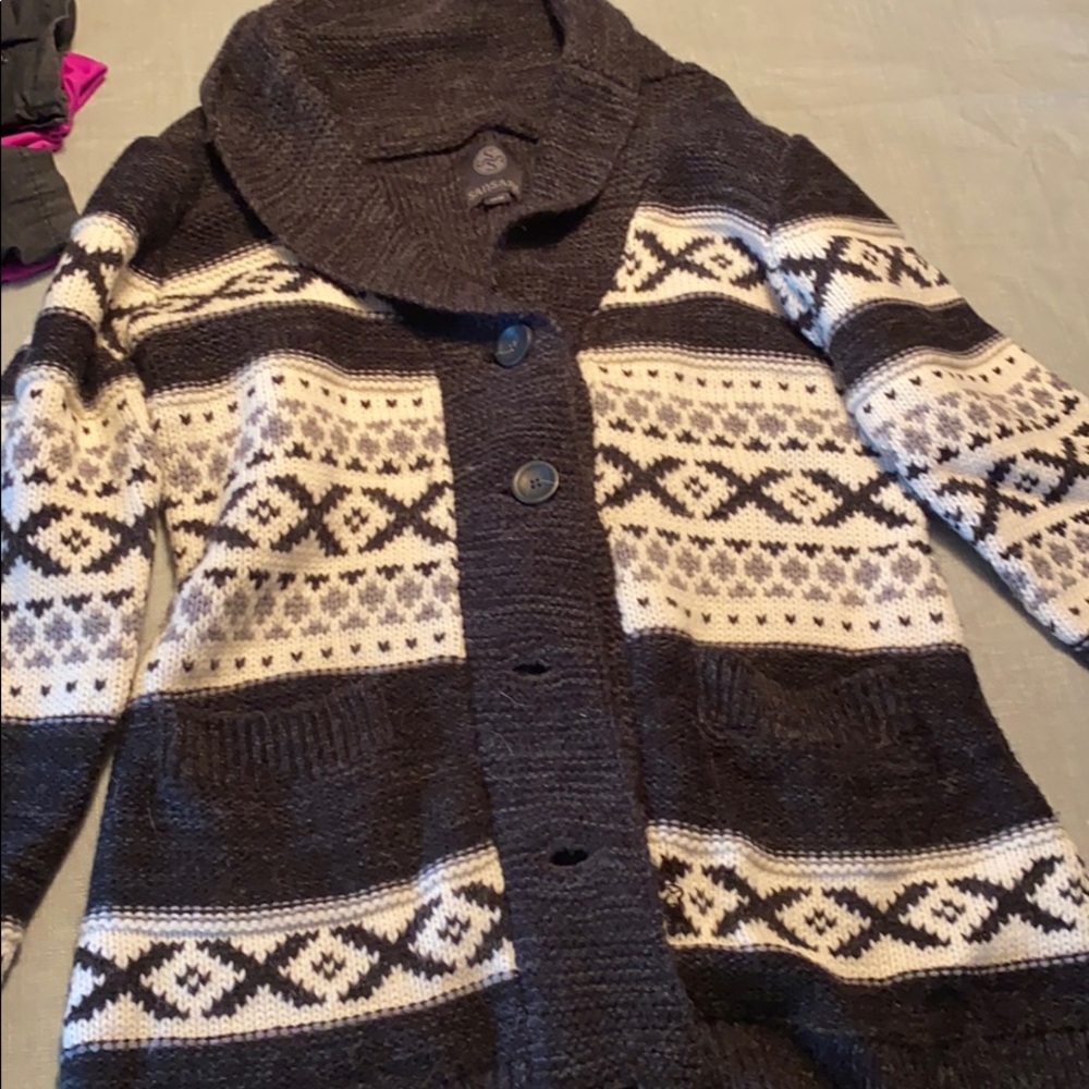 Knit sweater